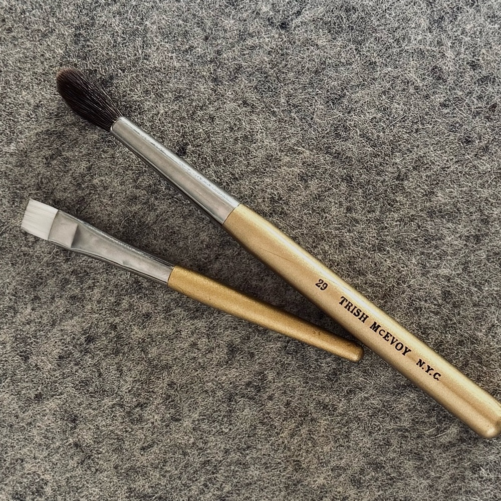 Trish McEvoy Original Vintage 1st Gen #29 Round Eye Blender Brush-Squirrel